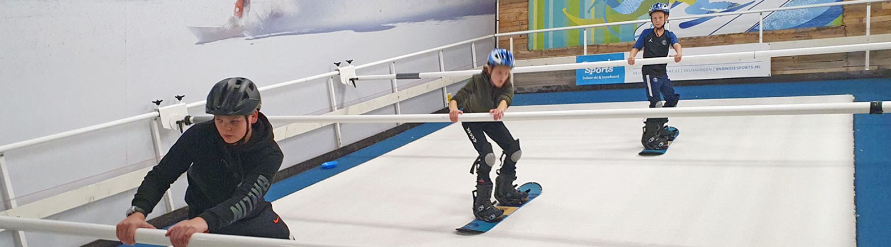 Indoor rolbaan piste voor skilessen